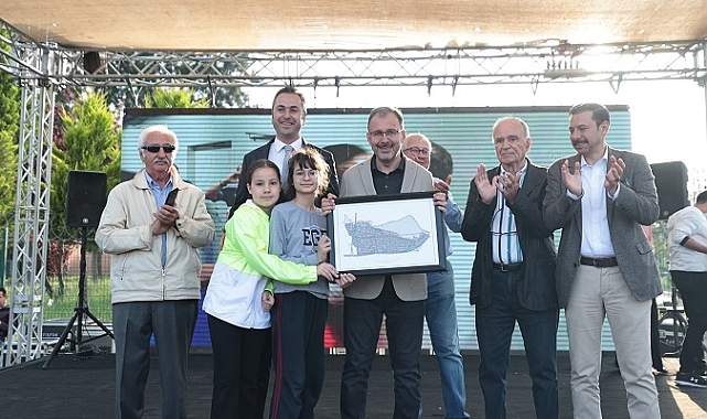 “İzmir’in 50 yıllık özlemini bugün gerçekleştiriyoruz”