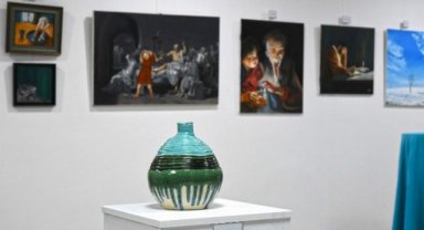 Karabağlar Belediyesi personelinden karma sergi