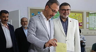 Kasapoğlu oyunu İzmir'de kullandı