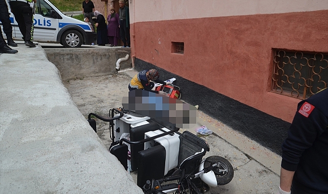 Kütahya'da devrilen elektrikli bisikletin sürücüsü öldü, eşi yaralandı