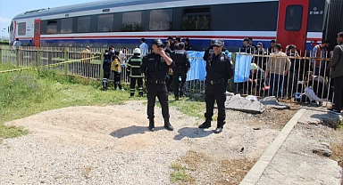 Manisa'da trenin çarptığı kişi öldü