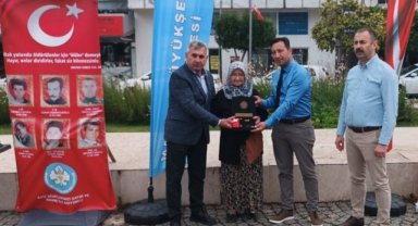 Manisa Salihli'de şehitlere saygı duruşu