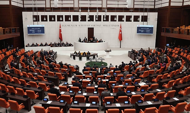 Meclisin ilk gündemi  maaş zamları
