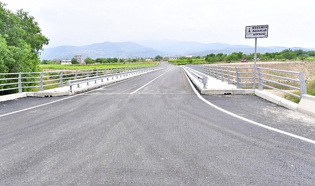 Menemen Hasanlar Köprüsü trafiğe açıldı