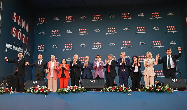 Meral Akşener İzmir'de konuştu