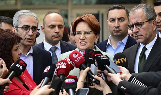 Meral Akşener,oyunu kullandı