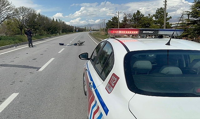 Minibüsün çarptığı motosikletin sürücüsü hayatını kaybetti