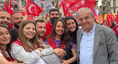 Onlarla bugünü ve yarını konuştu