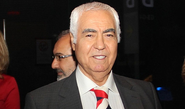 Sanatçı Nuri Sesigüzel hayatını kaybetti