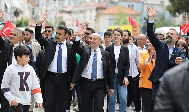 Soyer ve Aslanoğlu’na Dikili’de miting gibi karşılama
