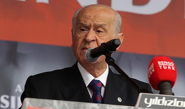 "Ülke sizin, karar sizin, kader sizin, gelecek sizin elinizde"
