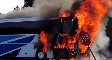Yolcu otobüsü alev alev yandı