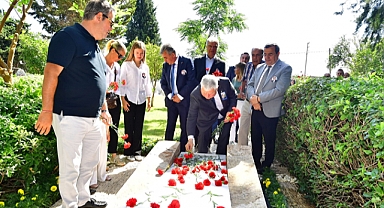 Ahmet Piriştina mezarı başında anıldı