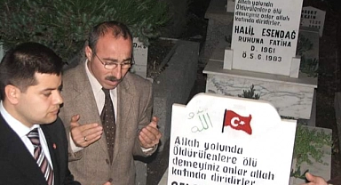 Aksaçlılar İdam Edilen Ülkücüleri Kabirleri Başında Anacak...