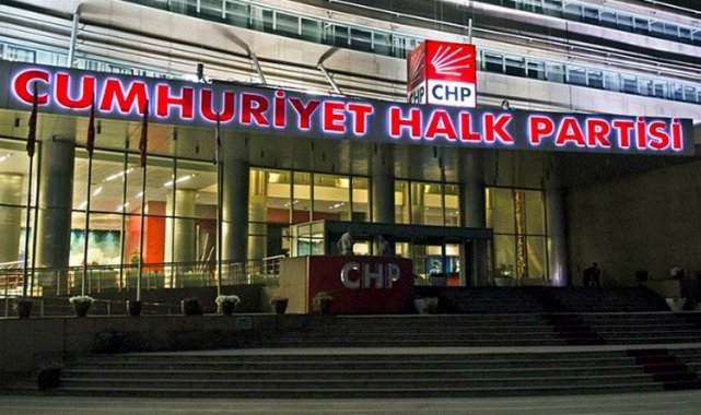 CHP'de tüm MYK üyeleri istifa etti!