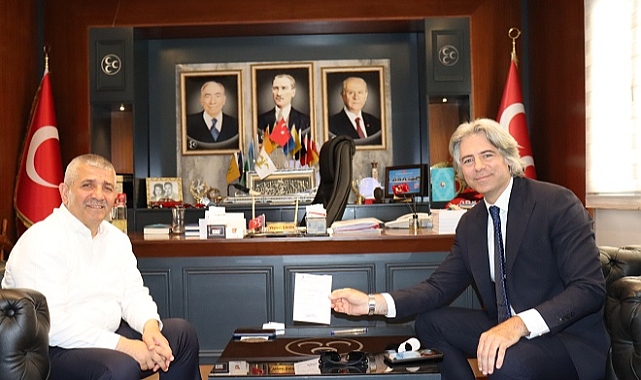 Şahin’den İzmir Kızılay'a Kurban bağışı