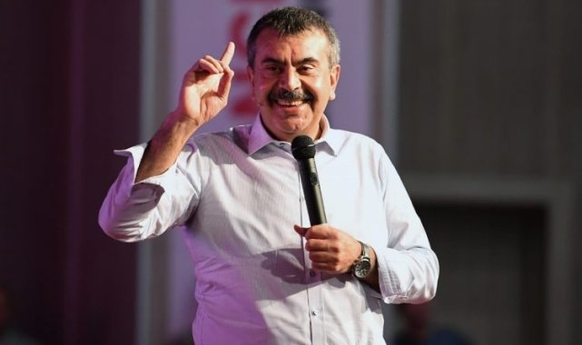 Bakan Tekin tercih yapacak gençlerle buluştu