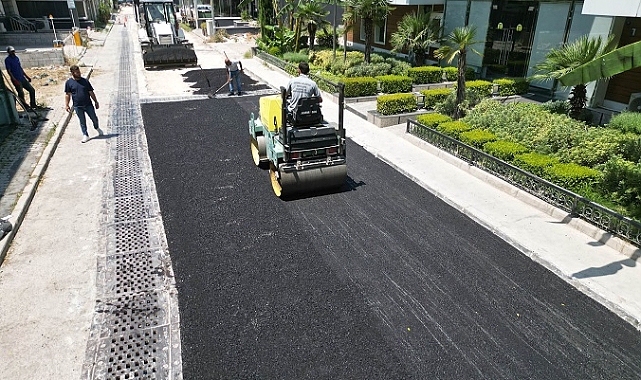 Bayraklı’da asfaltlama çalışmaları sürüyor