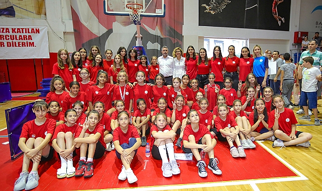 Bayraklı’nın spor kurslarına büyük ilgi