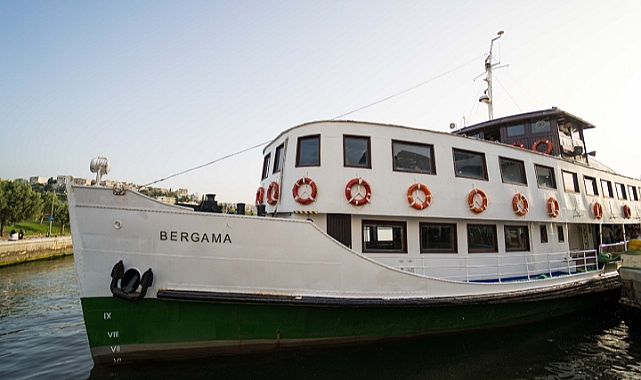 Bergama Vapuru ile Körfez Turu ilk yolcularını ağırladı