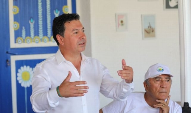 Bodrum'da Başkan Aras vatandaşları dinliyor