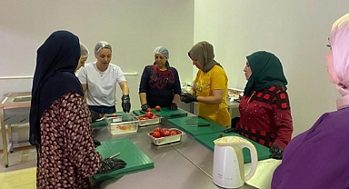 Çiğli'de Sağlıklı Atıştırmalıklar Üretimi için Eğitimler Tamamlandı