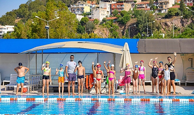 Haydi çocuklar havuza!