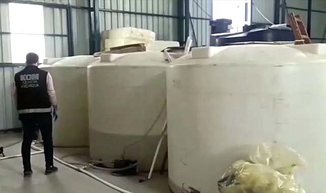 İzmir'de 42 bin litre etil alkol ele geçirildi