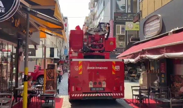 İzmir'de yangın faciası