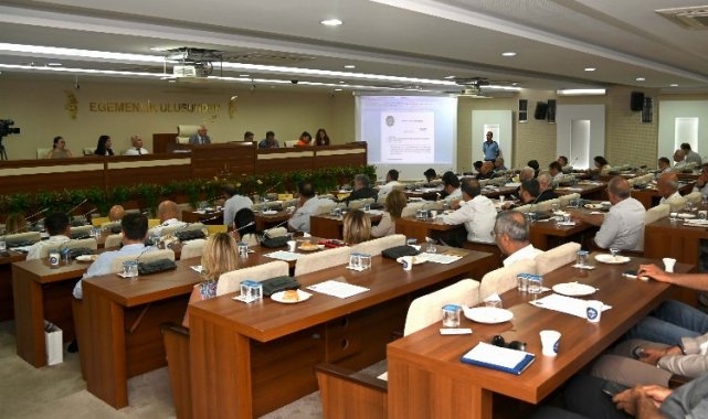 İzmir Karabağlar'ın projeleri son sürat sürüyor