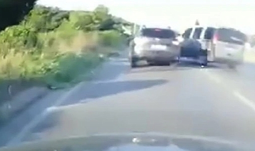 Makas atarken 5 kişiyi öldürdü