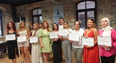 Meslek Fabrikası ile gençlerin yıldızı parlıyor