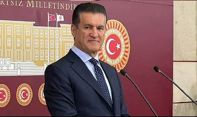 Mustafa Sarıgül'e yumruklu saldırı