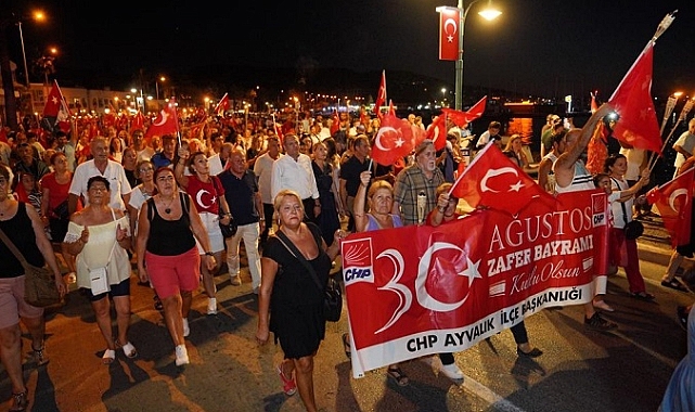 Ayvalık’ta 30 Ağustos Zafer Bayramı Coşkuyla Kutlandı