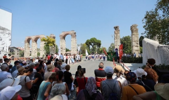 Efes Selçuk'ta 'Büyük Taarruz' coşkusu