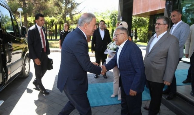 Hulusi Akar'dan Büyükkılıç'a ziyaret