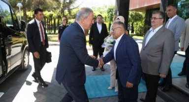 Hulusi Akar'dan Büyükkılıç'a ziyaret