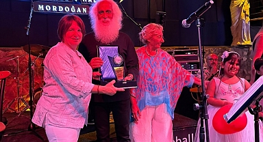 Mordoğan’da  Suavi şarkıları  dayanışma için…