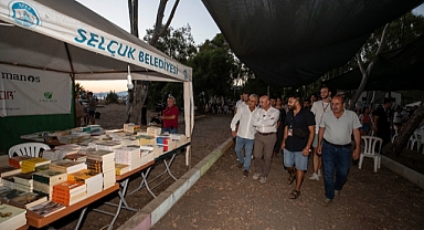 Soyer 20. Gençlik Yaz Kampı’nı ziyaret etti