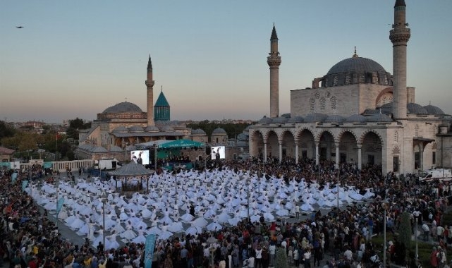 250 semazenin büyüleyen sema ayini
