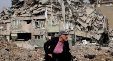 AFAD görevlisi 'çocuğum uyuyor' diyen depremzedeyi azarladı