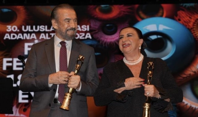 Altın Koza Onur Ödülleri Perran Kutman ve Cihan Ünal'a