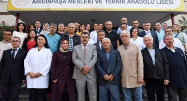 Bakan Tekin Ankara'da öğretmenlerle buluştu