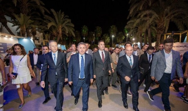Başkan Soyer'den fuar turu