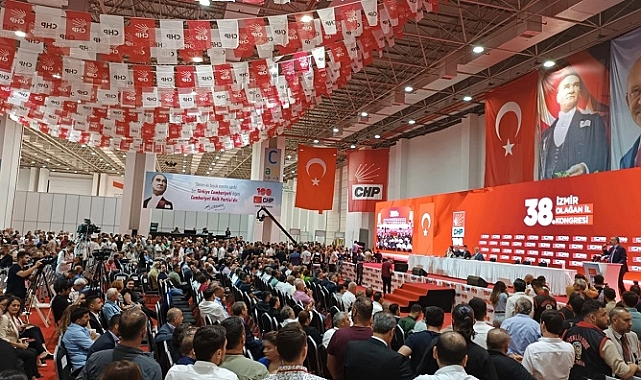 CHP İzmir Başkanlığı yarışında listeler divana sunuldu