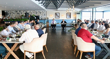 CHP İzmir'de Başkanlar zirvesi