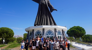 Depremzede gençler Buca’da moral depoladı