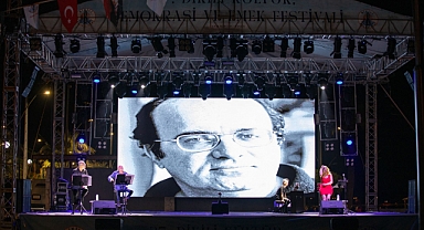 Dikili’de Uğur Mumcu Unutulmadı