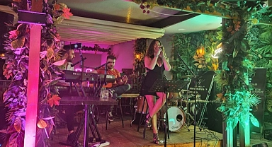 “Foça Çapkını”nda Müzik Ve Lezzet Birarada