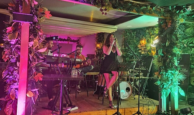 “Foça Çapkını”nda Müzik Ve Lezzet Birarada